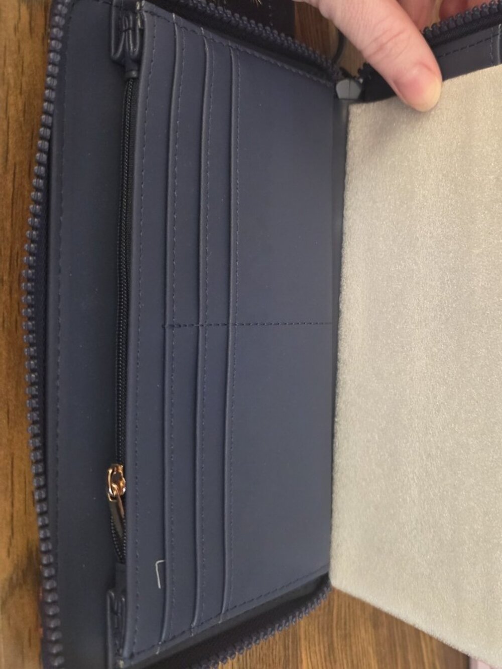 Simply Southern Blue Floral Wristlet - Picture 2 of 5